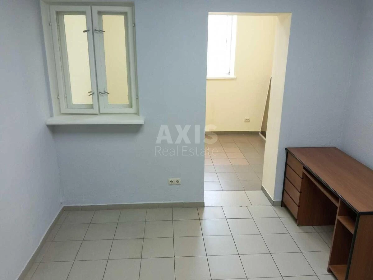 Объект торговли ул. Тростянецкая 1, 99м2710478