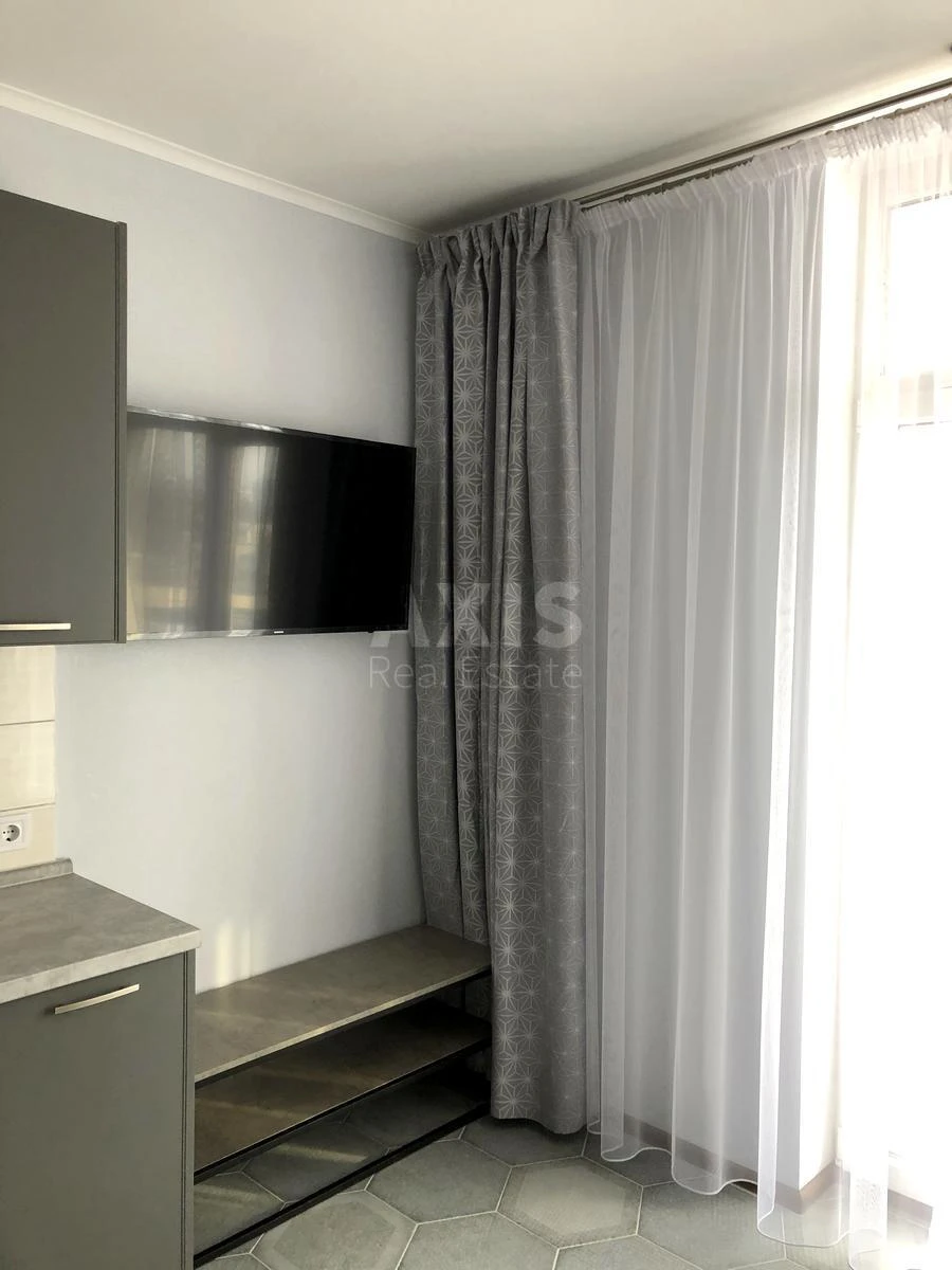 1k apartment pr-t Berestejskij 65А678542