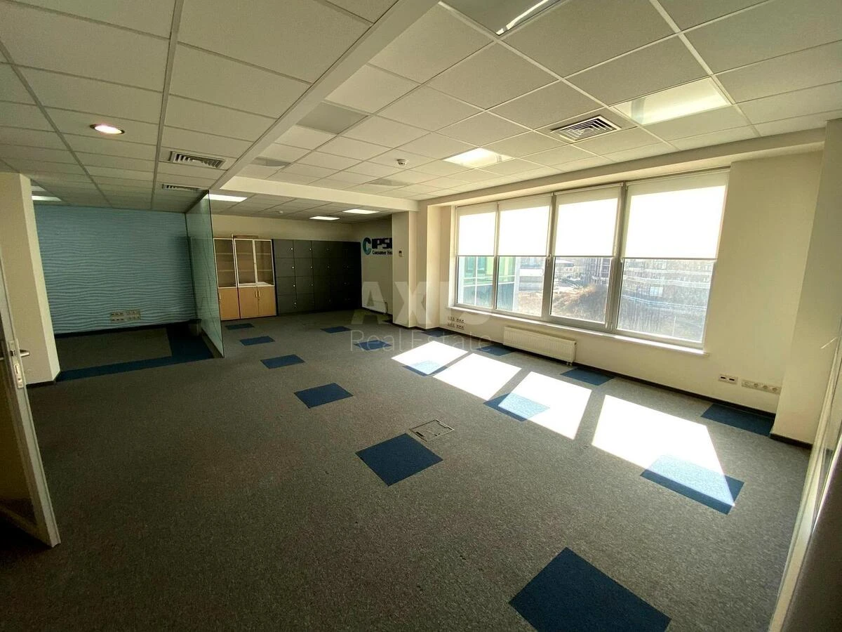 Office vul. Degtjarivs'ka 27Т, 700m2662425