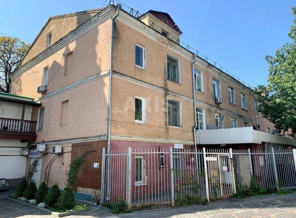 Объект торговли ул. Рыбальская 2, 3150м2