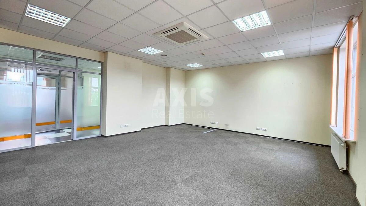 Office bul. Mykoly Mikhnovskoho 19, 914m261885