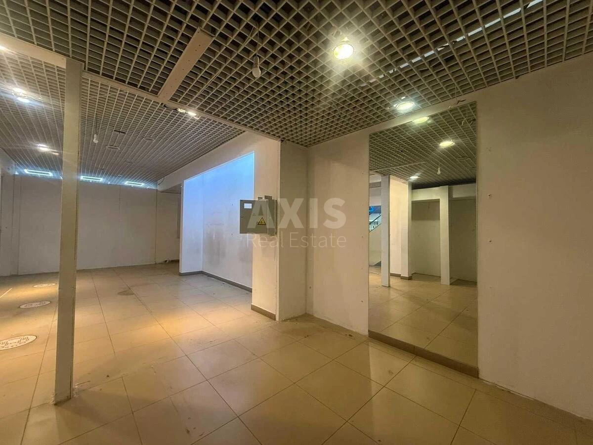 Trade object vul. Sverstjuka Jevgena 2, 81m2648813