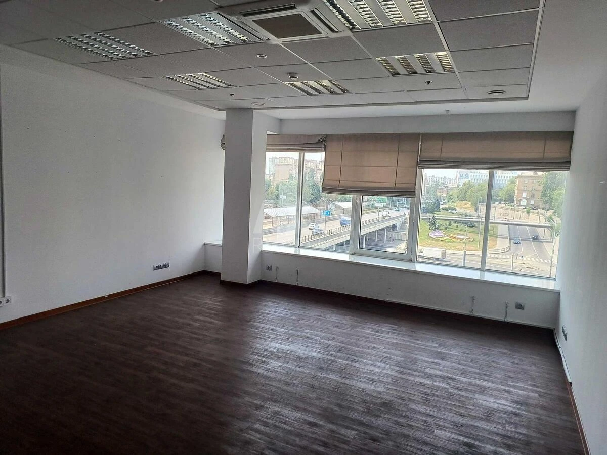 Office vul. Borshhagivs'ka 154А, 561m2649705