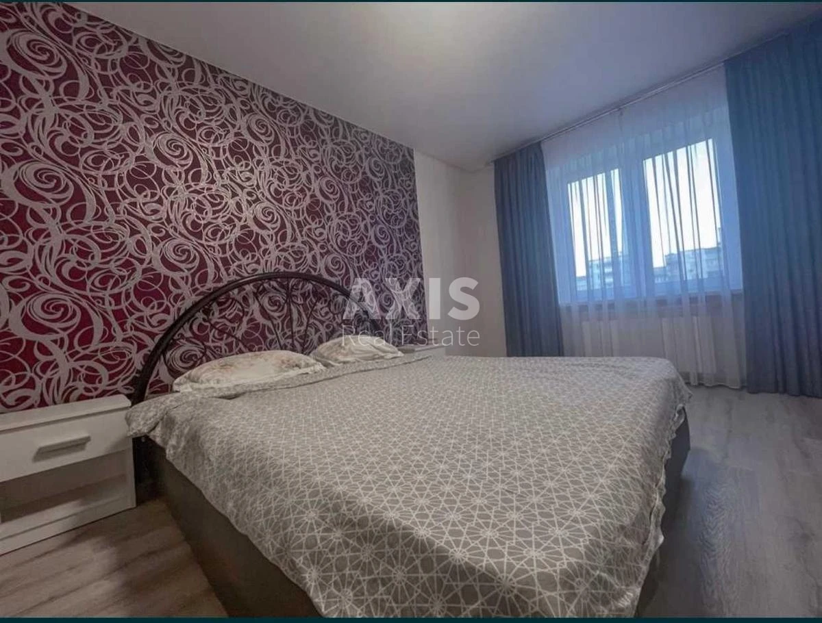 1k apartment vul. Dragomanova one thousand455452