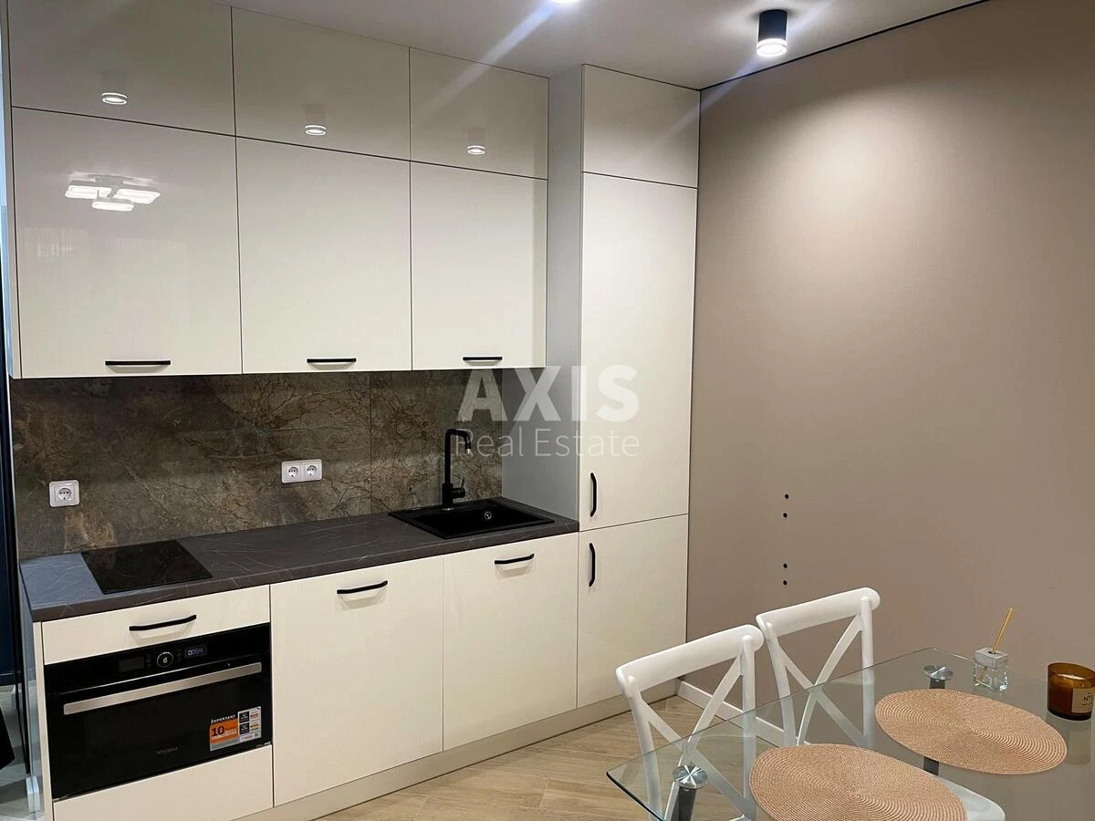 2k apartment nab. Dniprovs'ka 17К63369