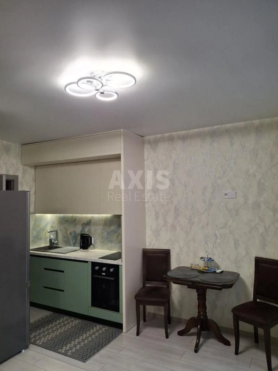 1k apartment vul. Kamianska 123703010
