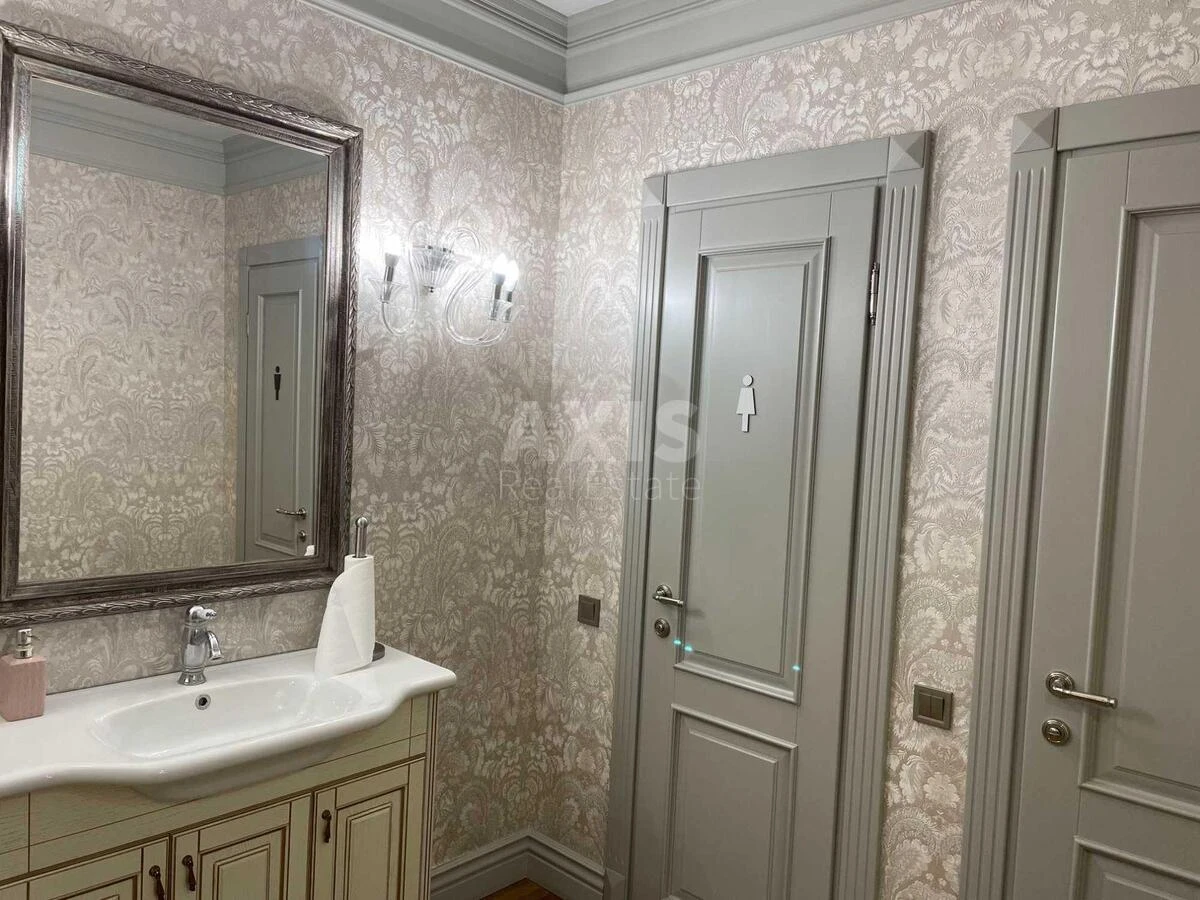 Офис ул. Воздвиженская 9, 140м27168412