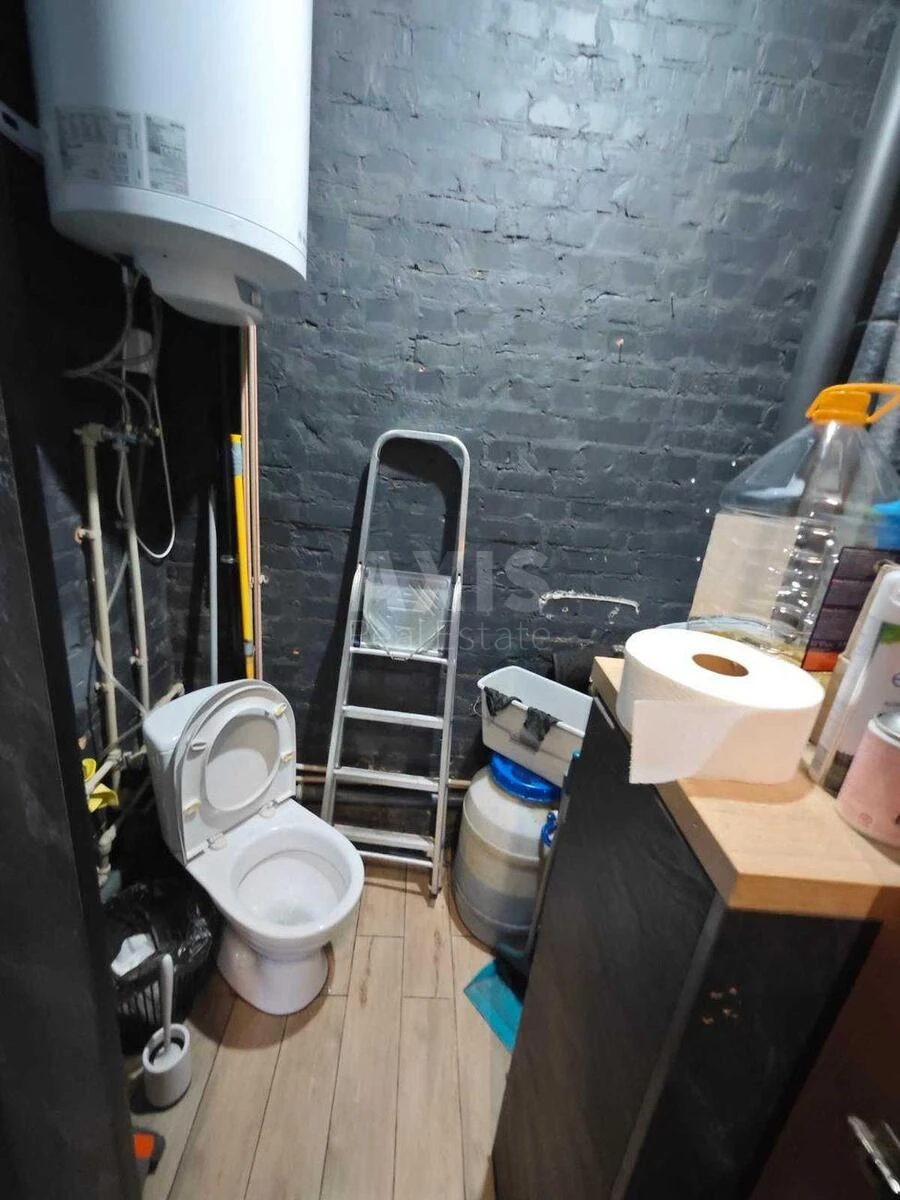 Trade object vul. Kondratjuka Jurija 3, 65m2634616