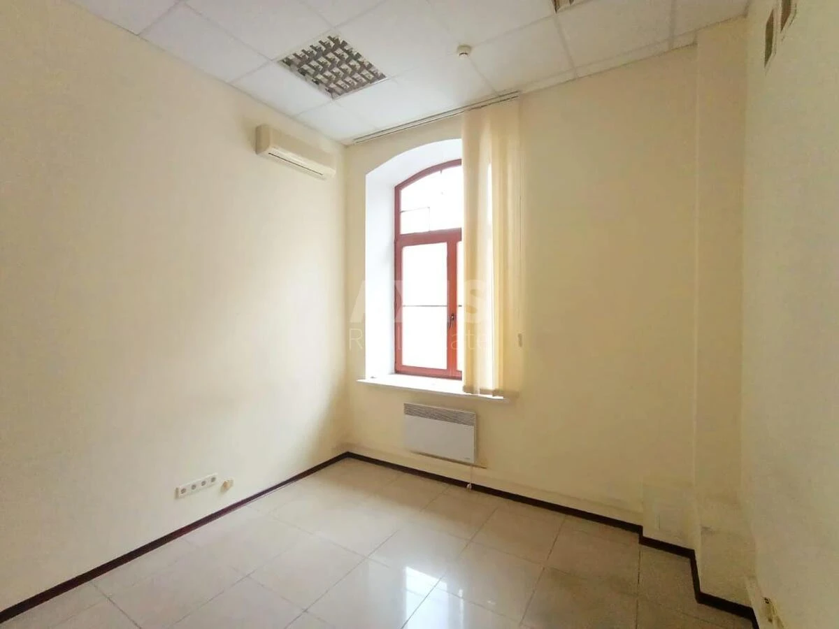 Office vul. Volodymyrs'ka 47, 252m2699595