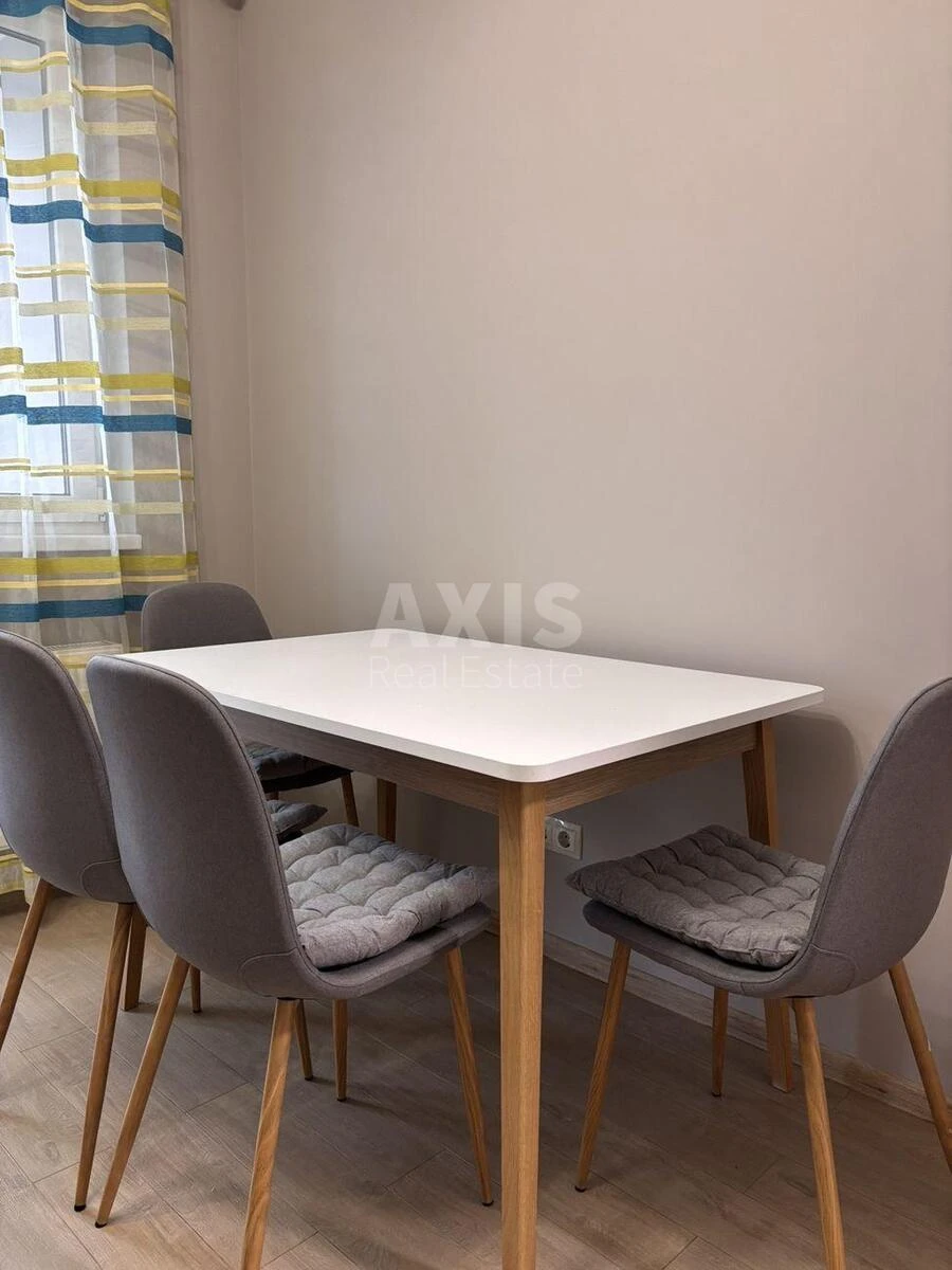 1к квартира ул. Ревуцкого 40В652412