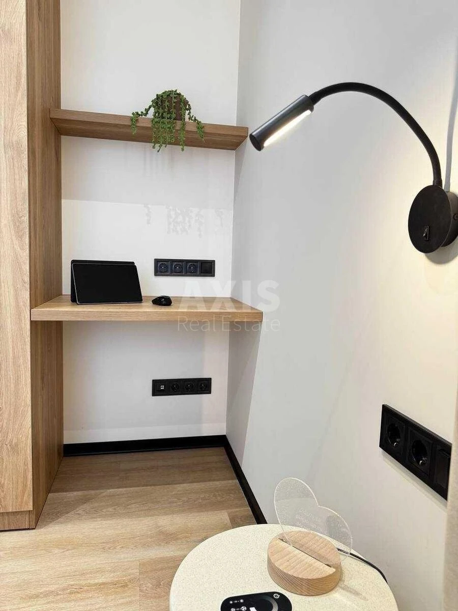 1k apartment pr-t Yevropeyskoho Soyuzu 1630283