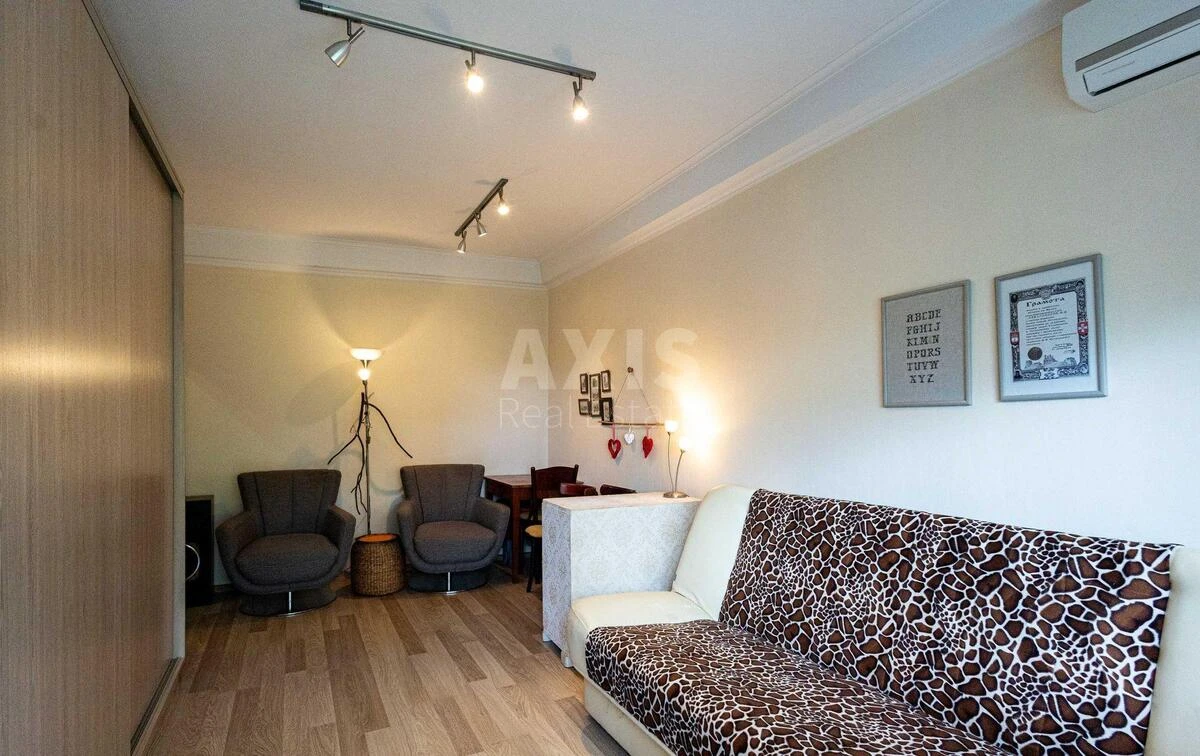 1k apartment vul. Bilorus'ka 15Б700844