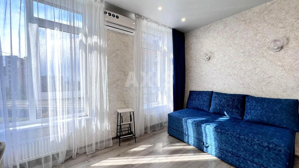 1k apartment pr-t Komarova Kosmonavta 13669874