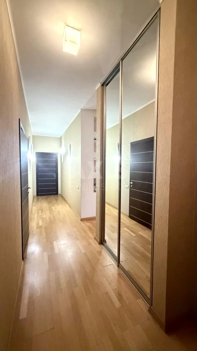 1к квартира ул. Евгения Коновальца 32Б7014919
