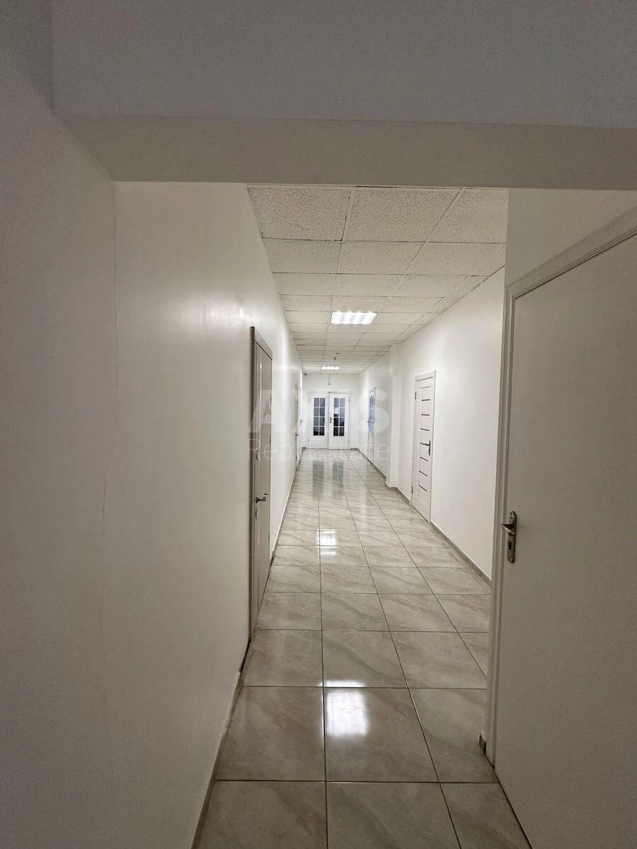 Office vul. Kyrylivs'ka 160, 511m2604068