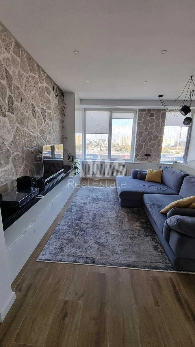 3k apartment vul. Bogatyrs'ka six A650380