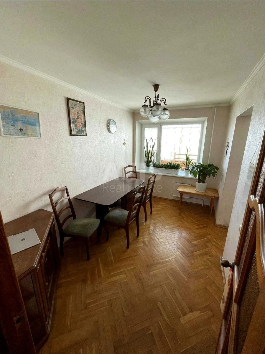 3к квартира ул. Левко Лукьяненко 13А676361