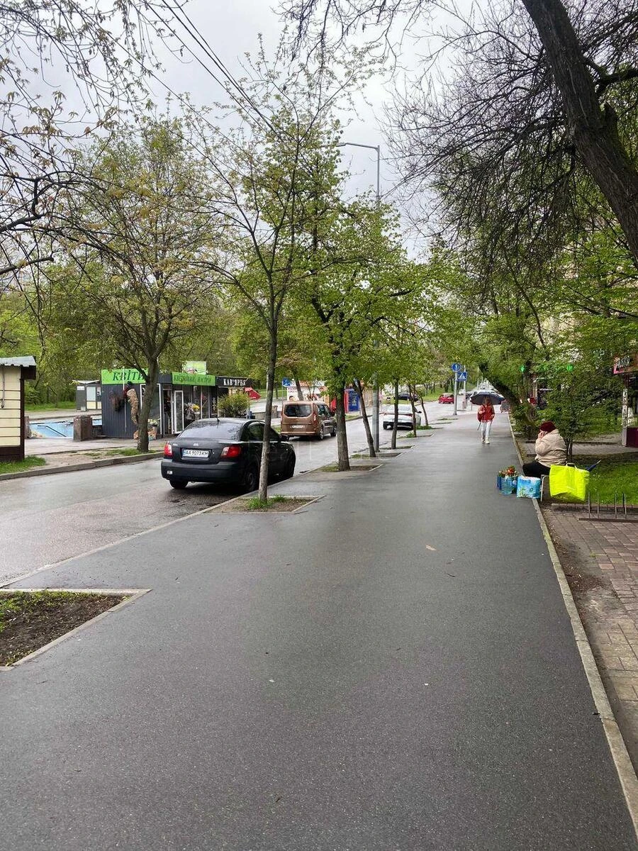 Trade object pr-t Golosii'vs'kyj 106/2, 75m26620513