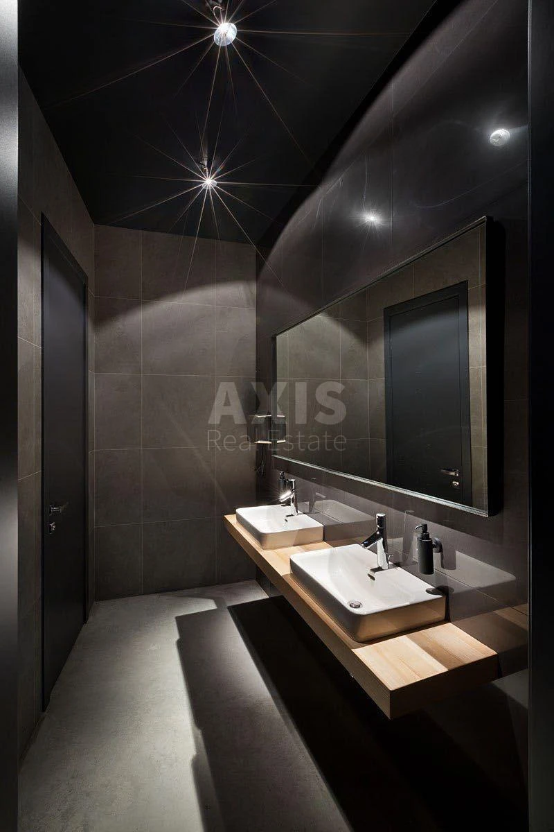 Office vul. Jevgena Konoval'cja 36, 308m2651821