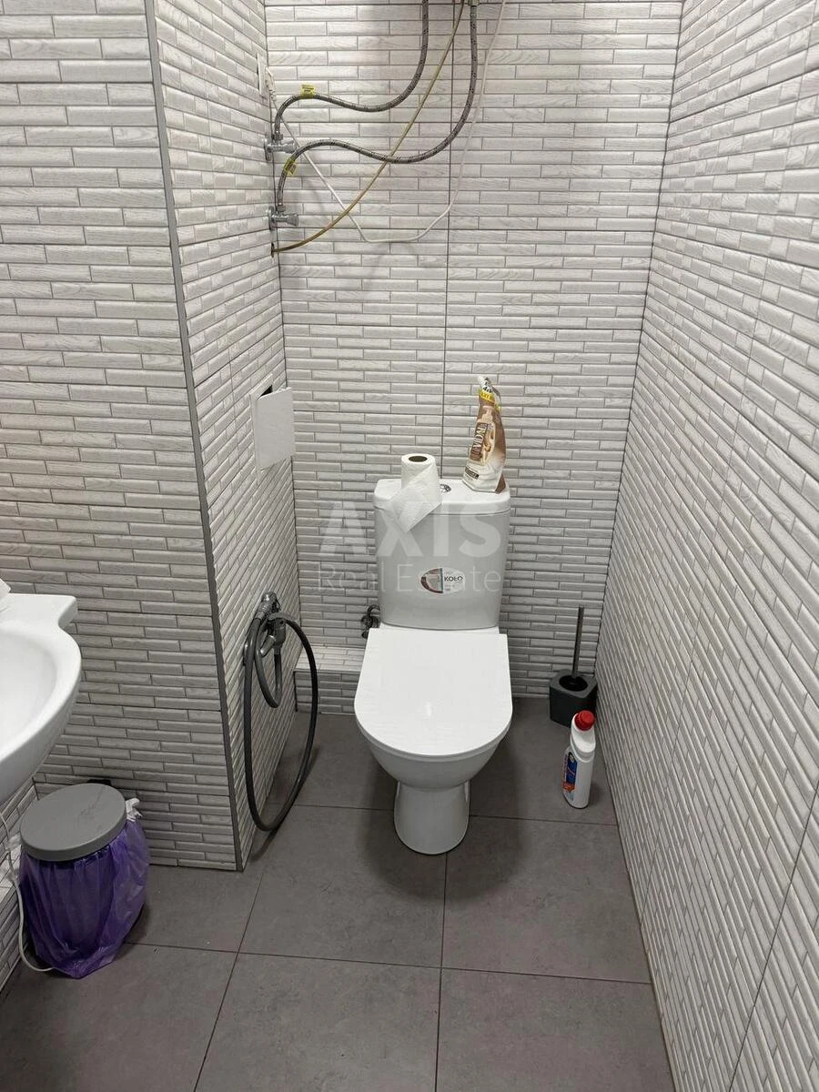 Trade object vul. Doncja Myhajla 2А, 97m27119218
