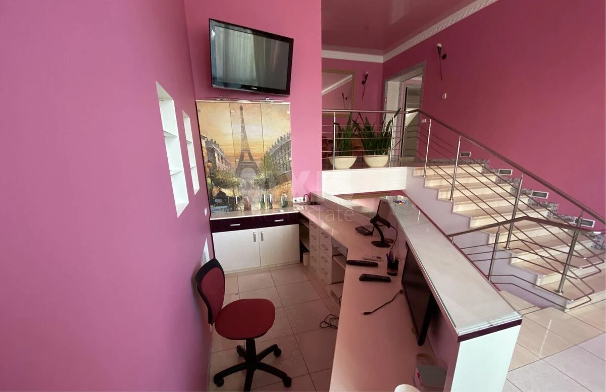 Office pr-t Volodimira Іvasyuka 4, 237m2621802