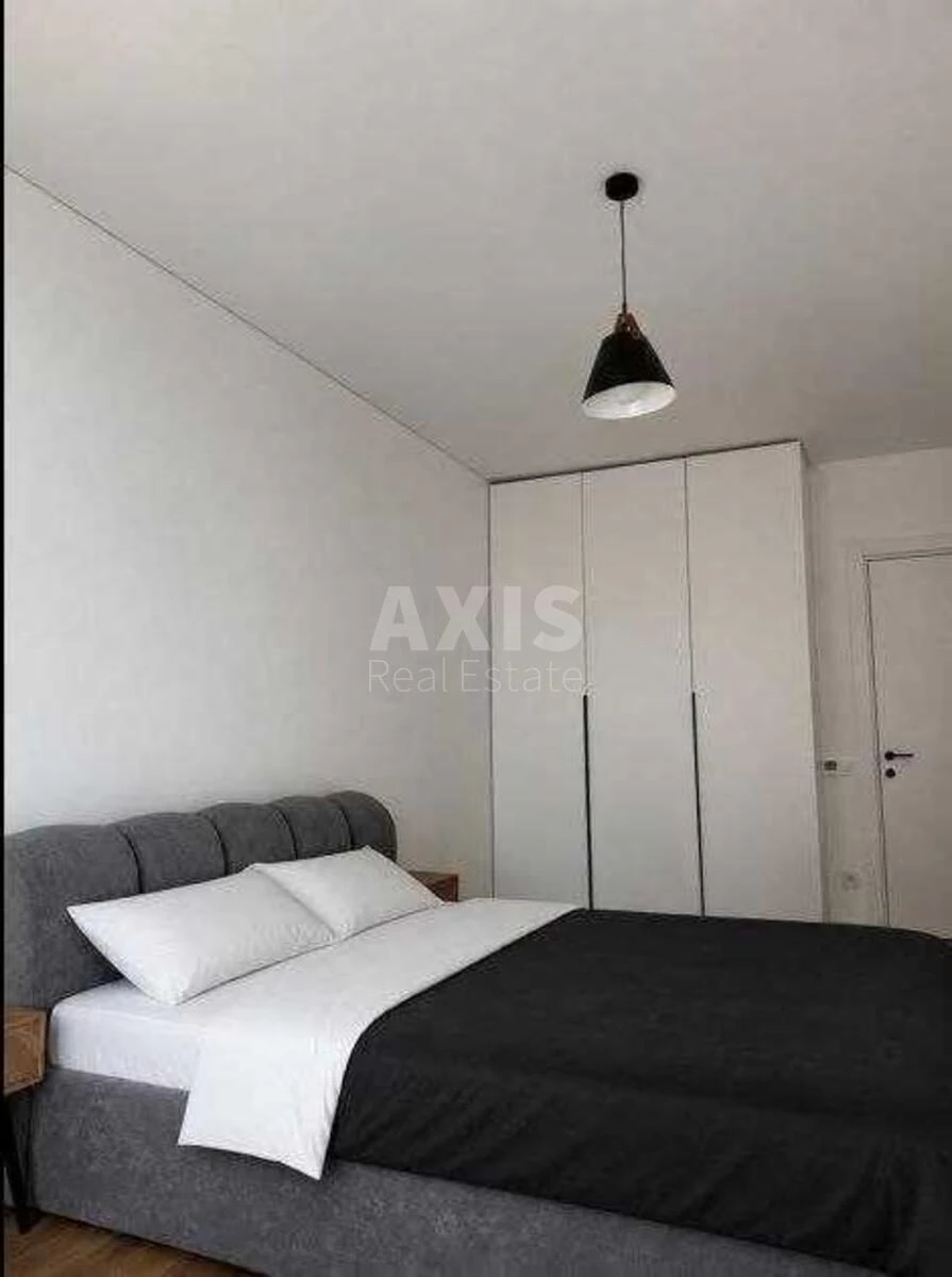 1k apartment nab. Dniprovs'ka 15699342