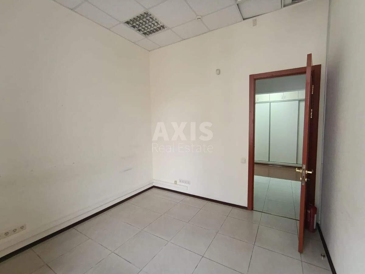 Office vul. Volodymyrs'ka 47, 252m2699596