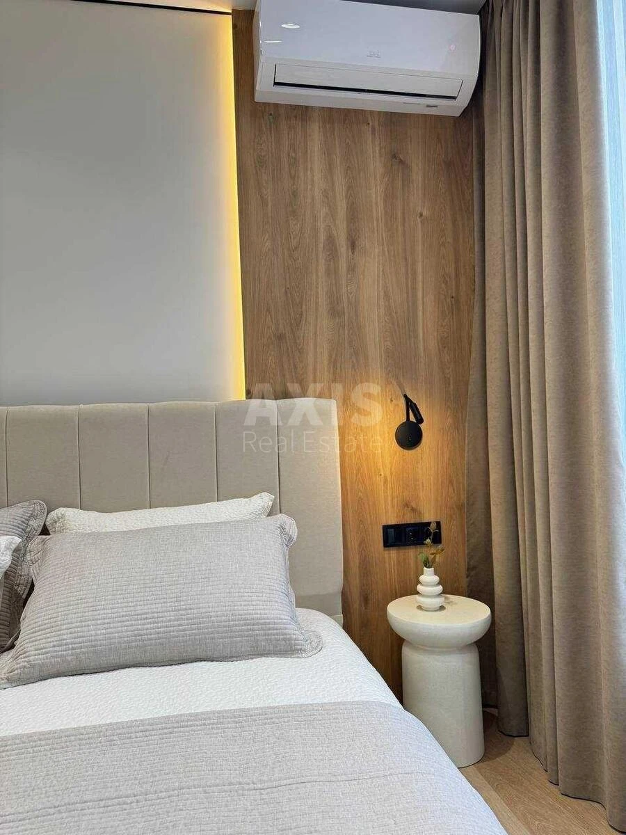 1k apartment pr-t Yevropeyskoho Soyuzu 1630284