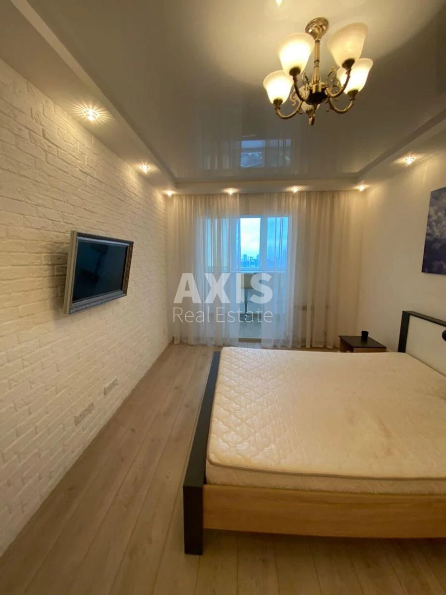 2к квартира пр-т Гонгадзе Георгия 18З621284