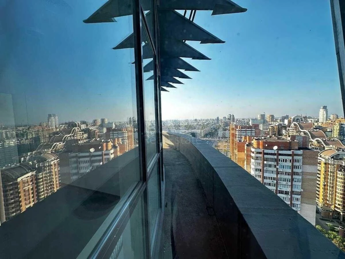 Office bul. Lesi Ukrai'nky 2, 700m2669999