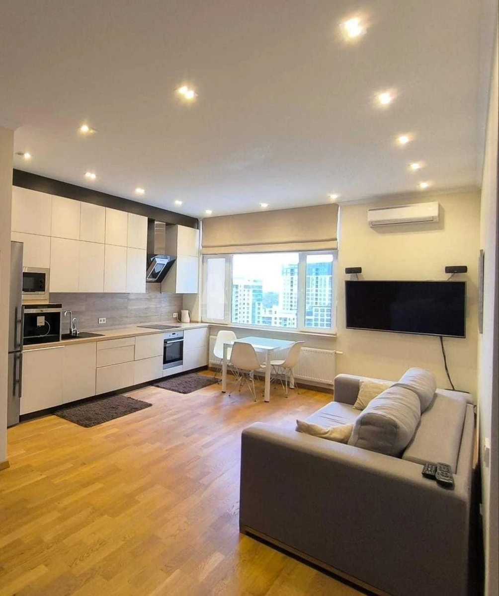 2k apartment vul. Jevgena Konoval'cja 36Е440780