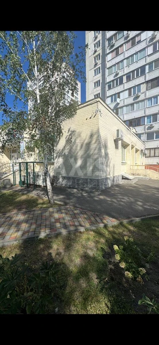Объект торговли ул. Соломии Крушельницкой 5, 186м2706222