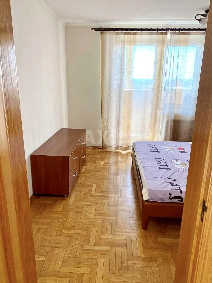 2k apartment pl. Svjatoshyns'ka 1705403