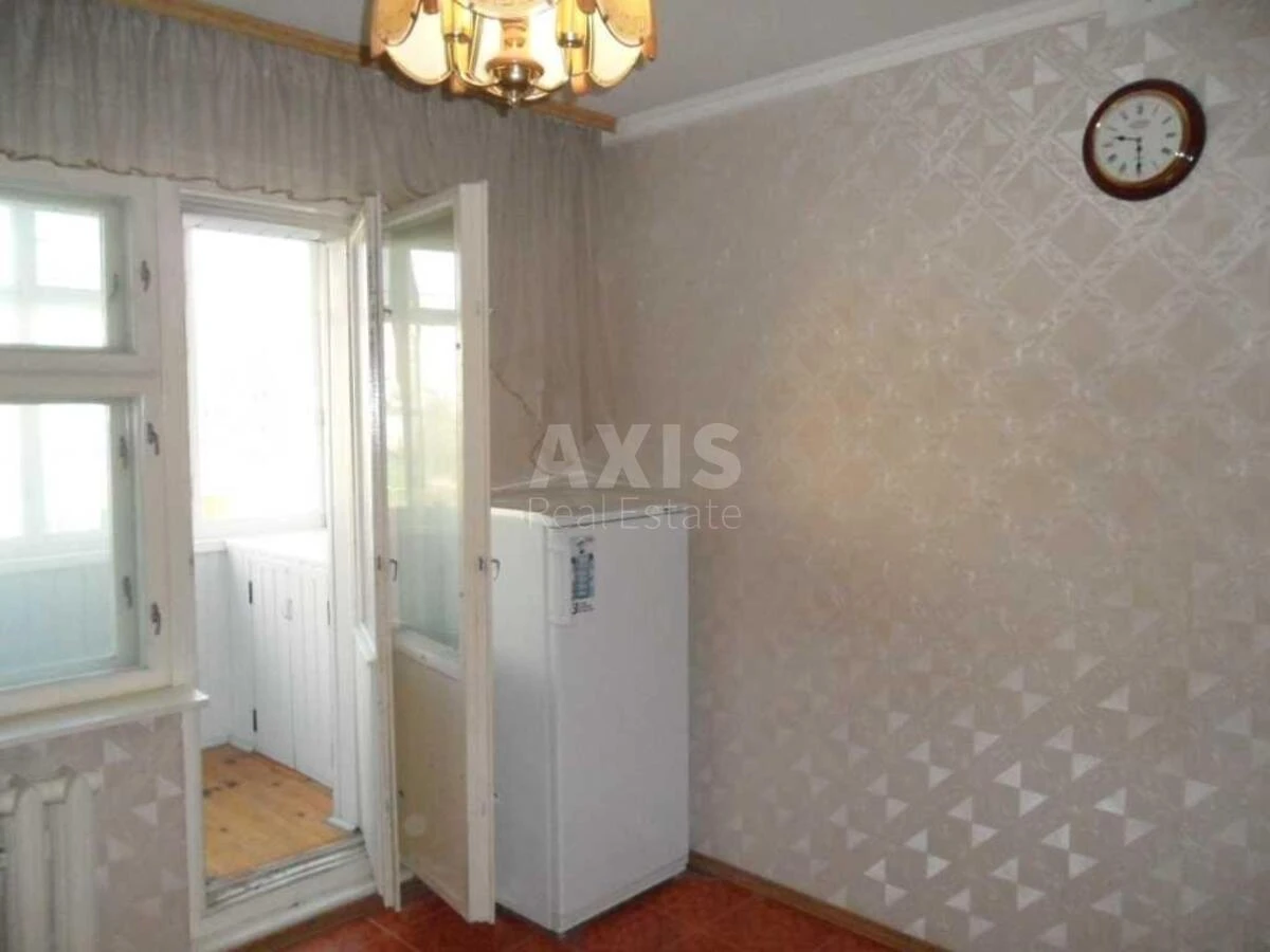 2k apartment vul. Rudenko Larysy 10В707132