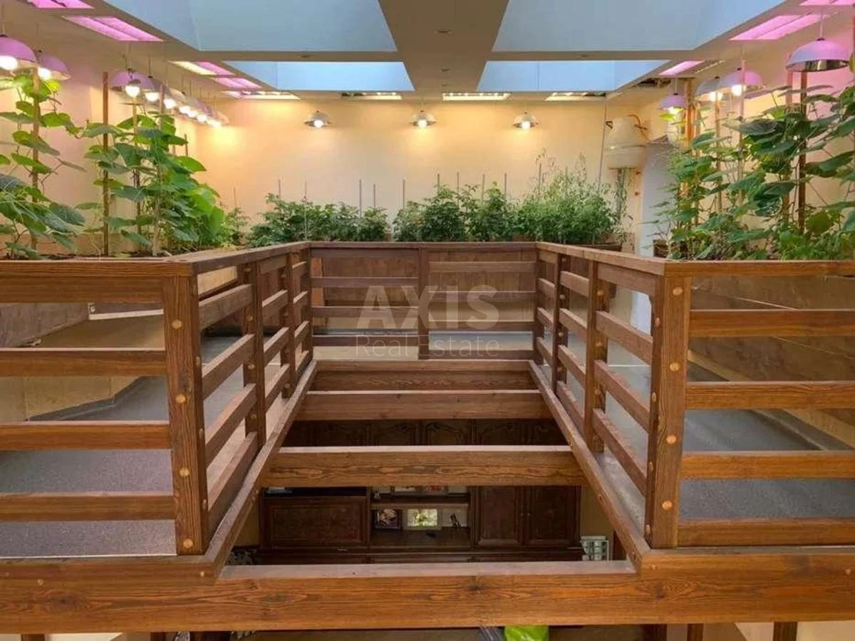 House vul. Dobryj Shljah, 270m2, Kyiv city311879