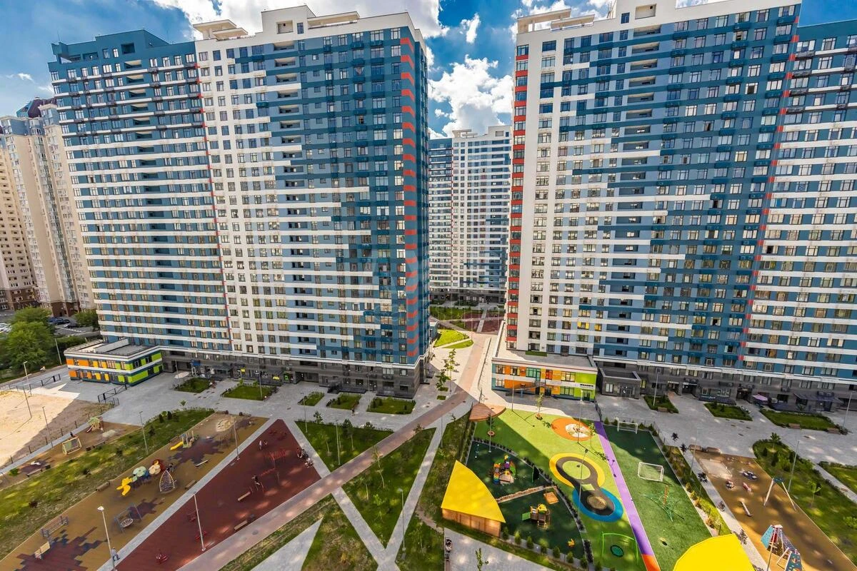 1k apartment vul. Sverstjuka Jevgena 6Д7084314