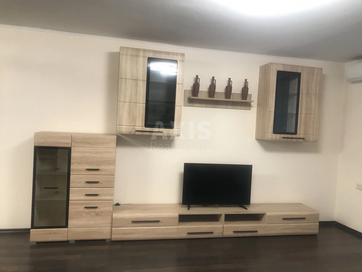 3k apartment vul. Bratstva tarasivtsiv 12/37619572