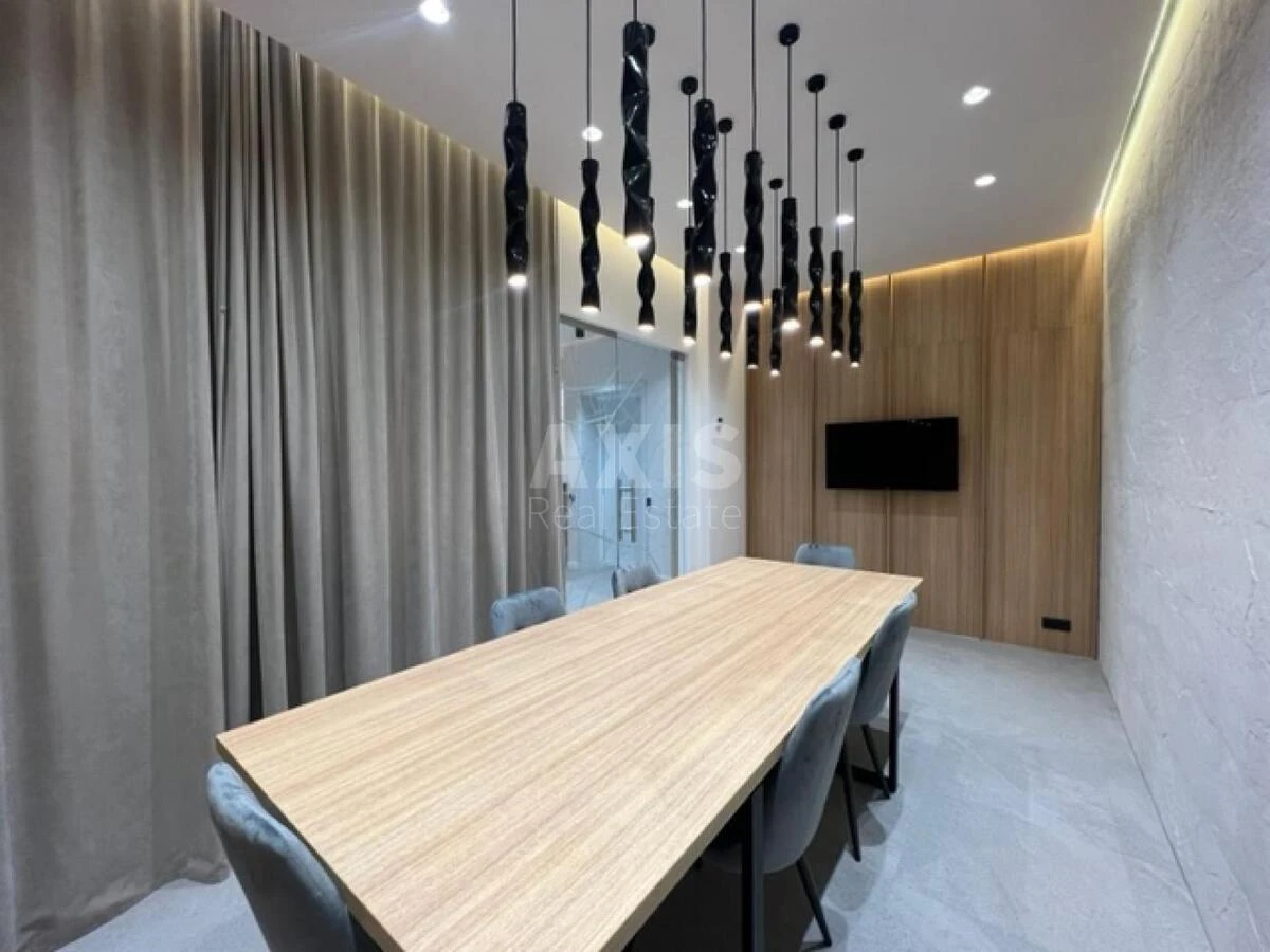 Office uzv. Klovs'kyj 7, 170m2673201