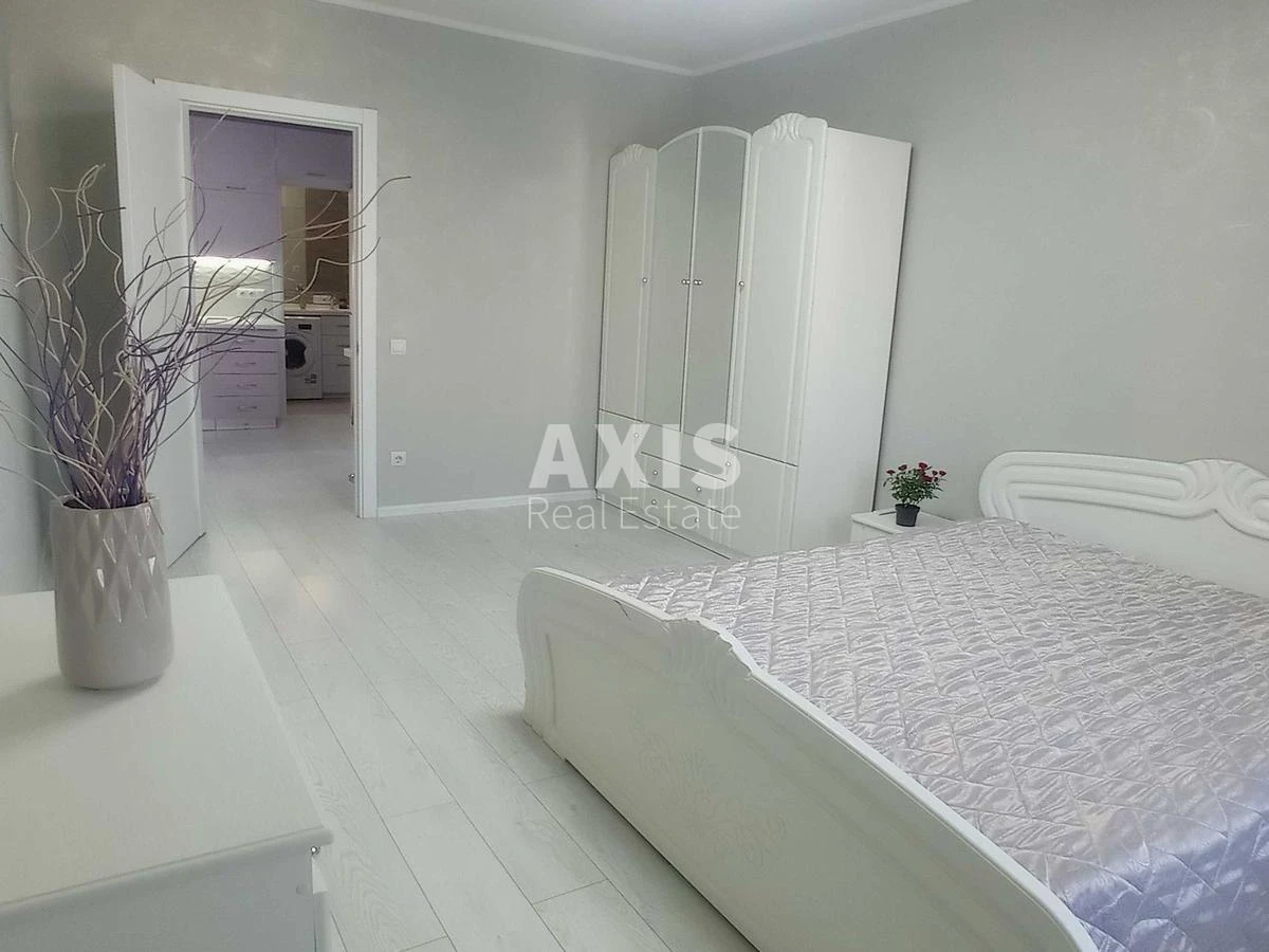 2k apartment pr-t Glushkova Akademika 6435722