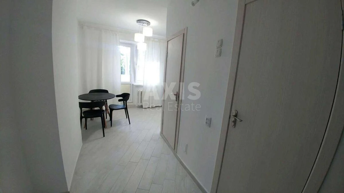 1k apartment pr-t Obolons'kyj 25704454
