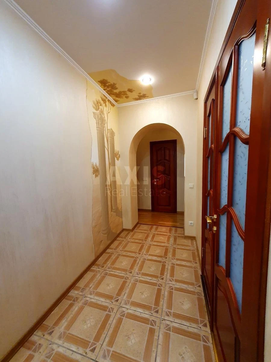 3k apartment vul. Ahmatovoi' Anny 16Б673427