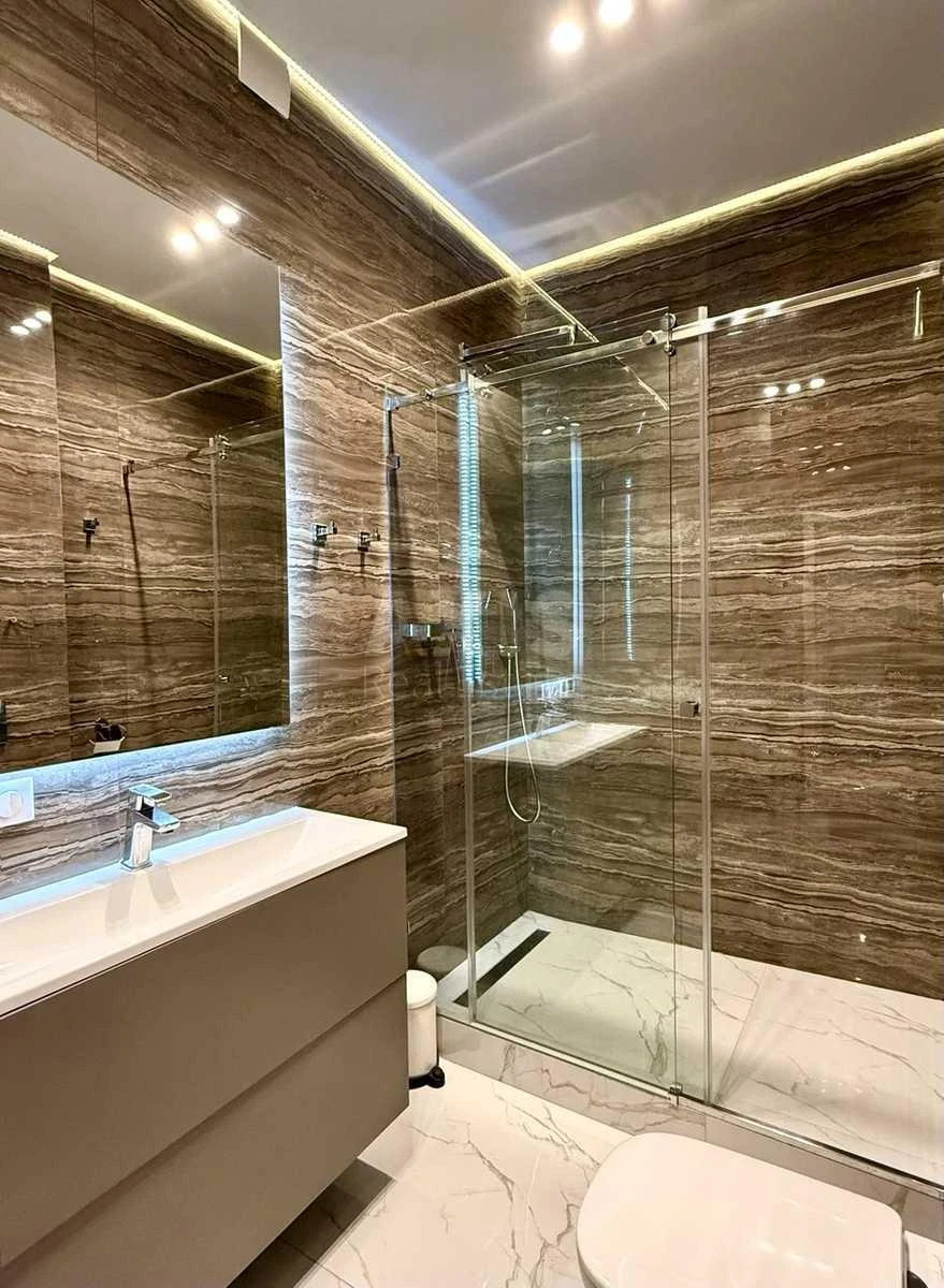 2к квартира ул. Александра Конисского 22А7056613