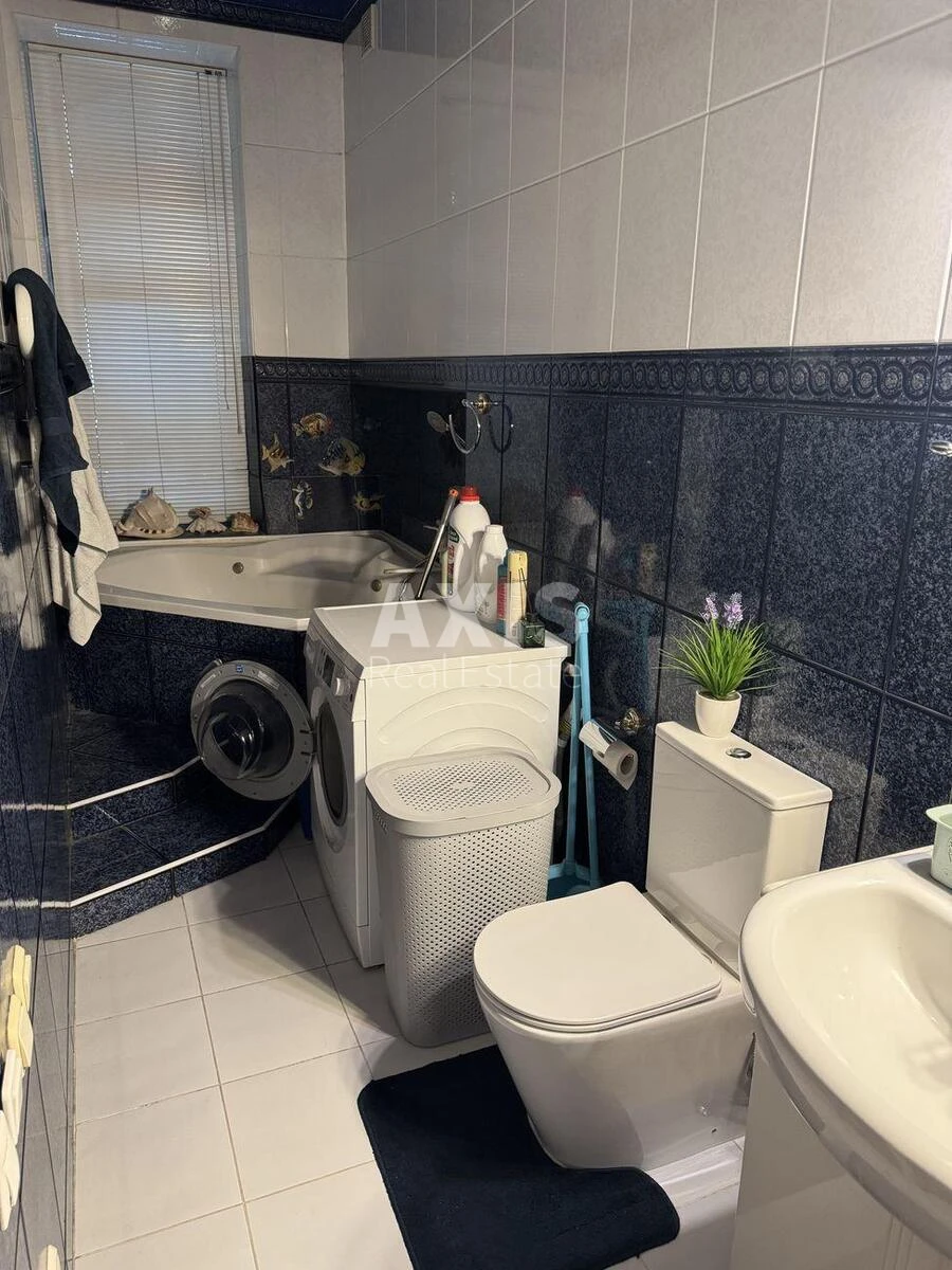 3k apartment vul. Pochajnyns'ka 237009816