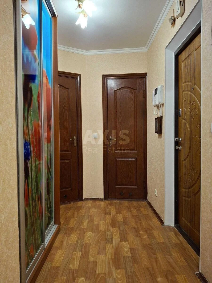 3k apartment vul. Bal'zaka Onore de 4А6235017