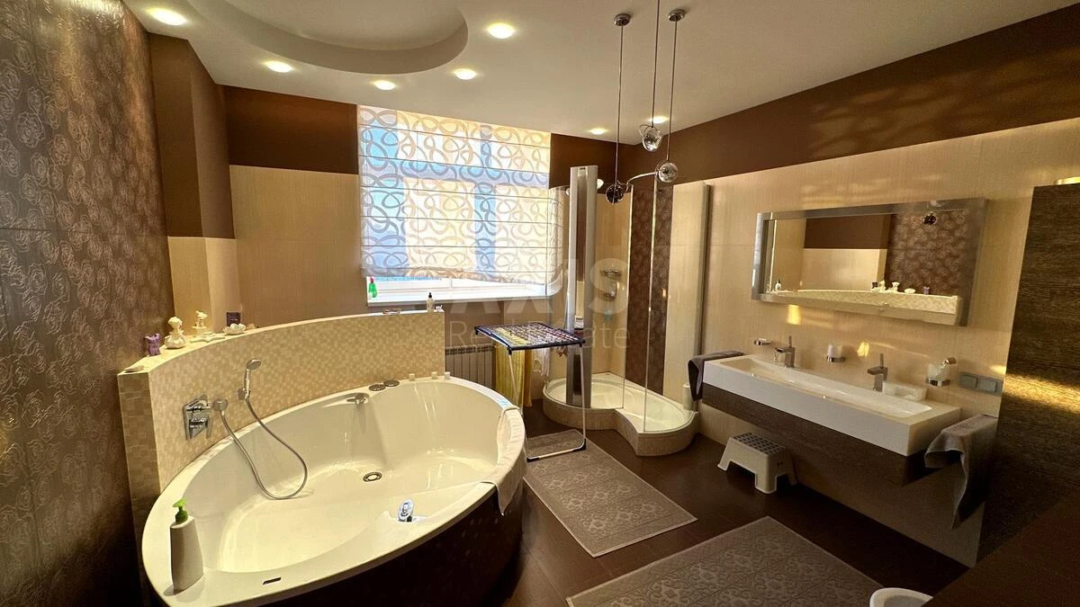 5k apartment vul. Dmytrivs'ka 696641614