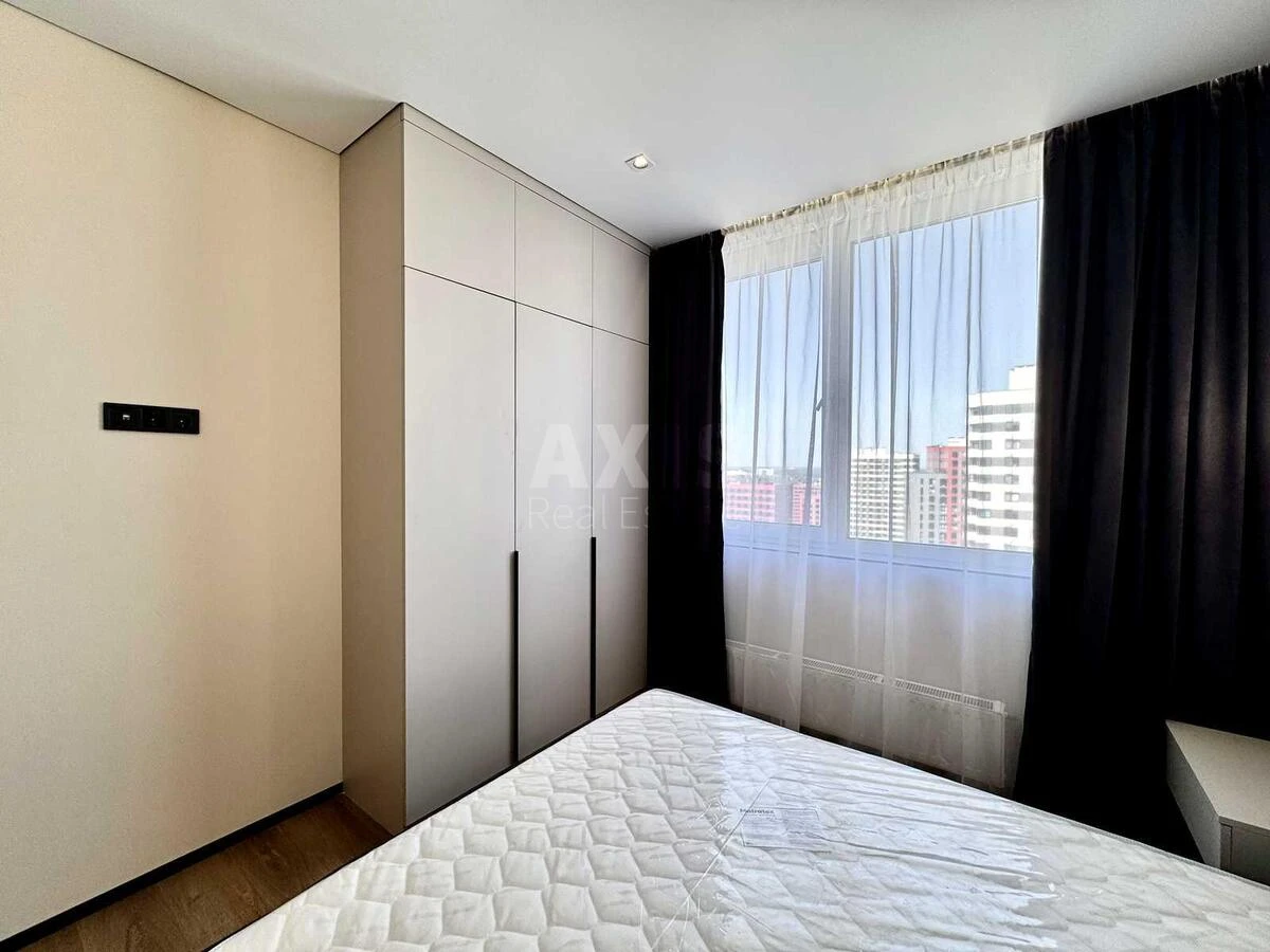 3k apartment vul. Oleksandra Olesja 17712996