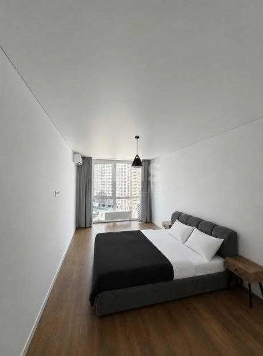 1k apartment nab. Dniprovs'ka 15699343