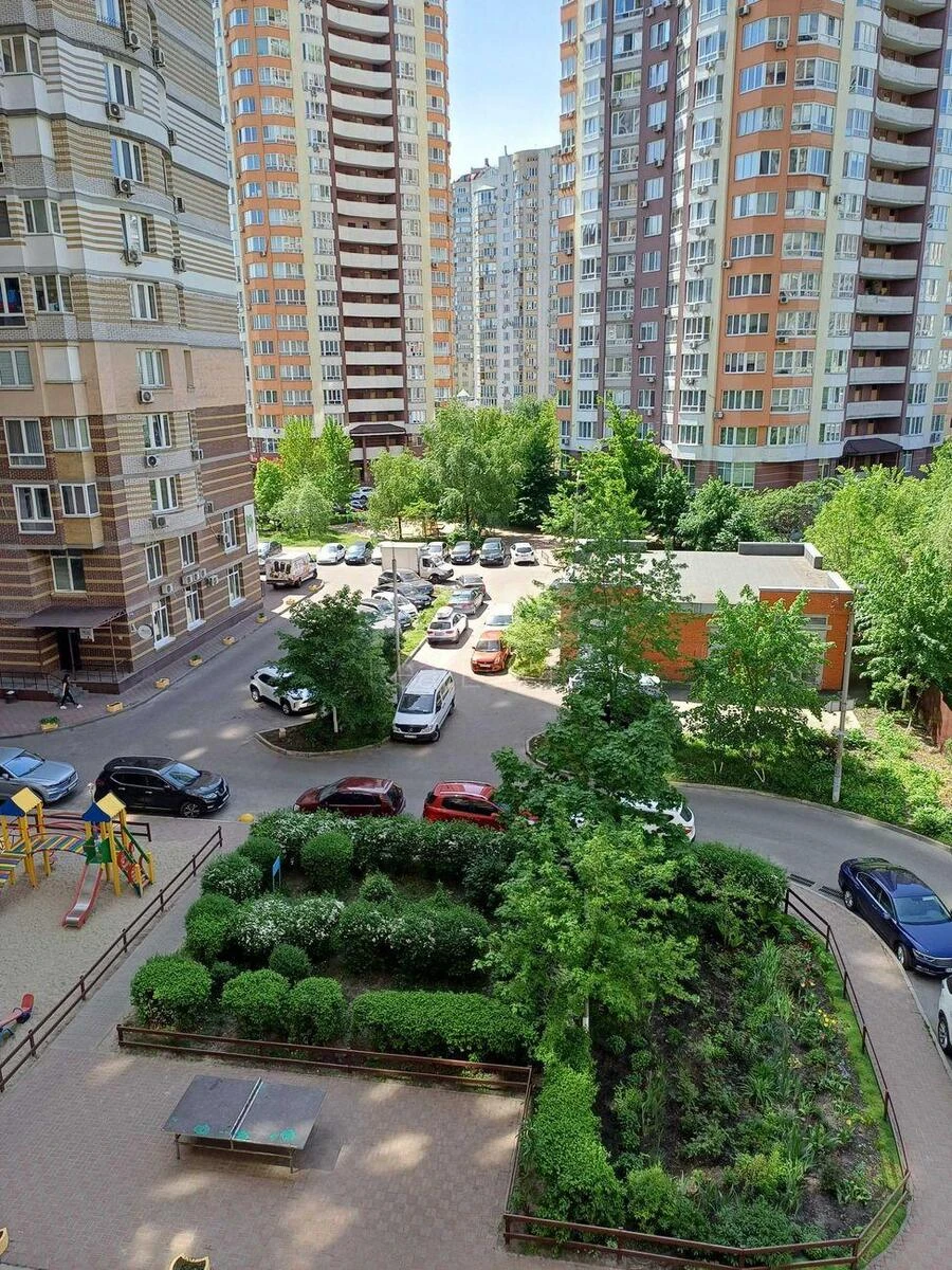 3к квартира ул. Ахматовой Анны 306522716