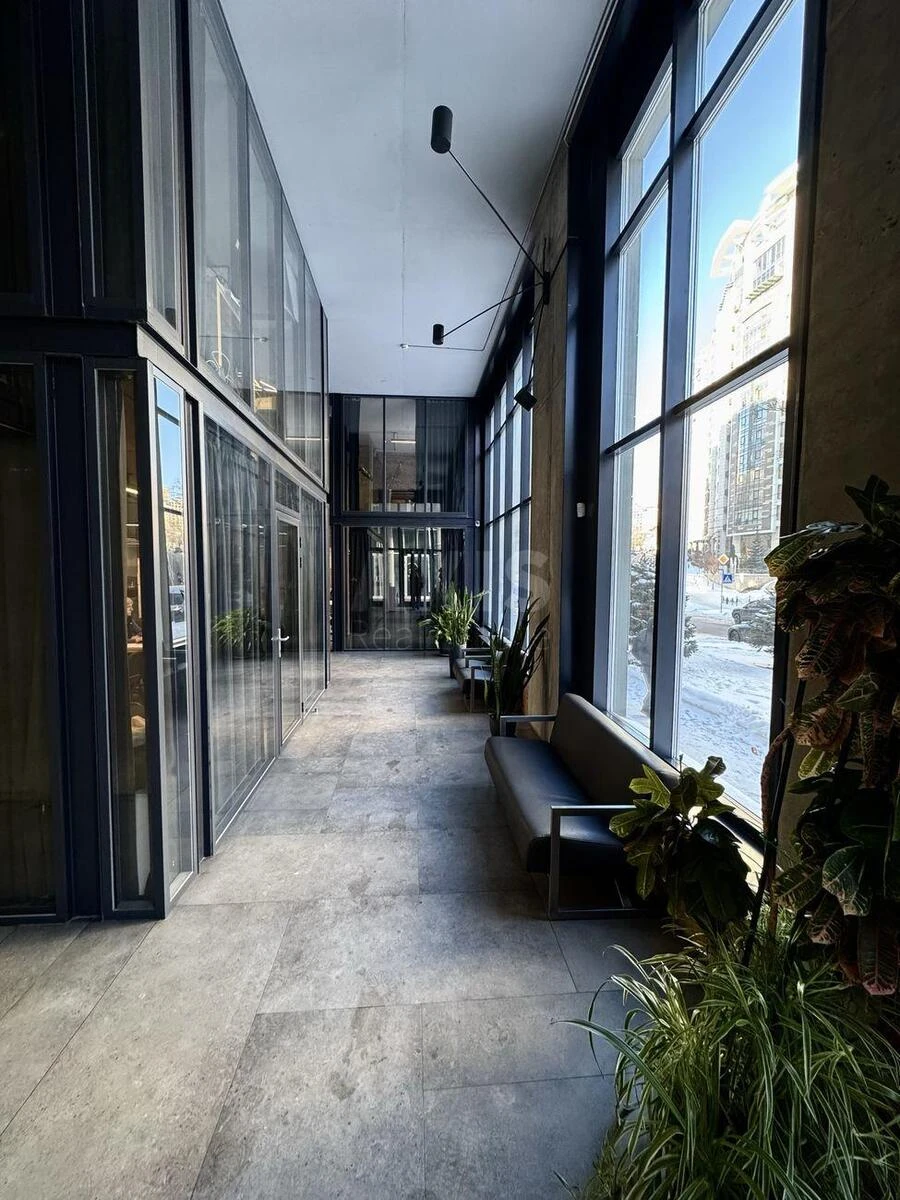 Office vul. Filatova Akademika 2/1, 340m2670202