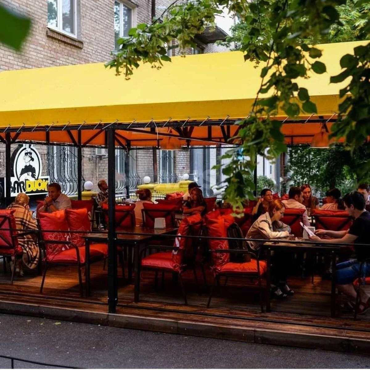 Объект торговли ул. Тарасовская 3, 180м26707218